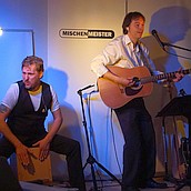 Frank Dziemba und Matthias Zalepa spielen unplugged Songs